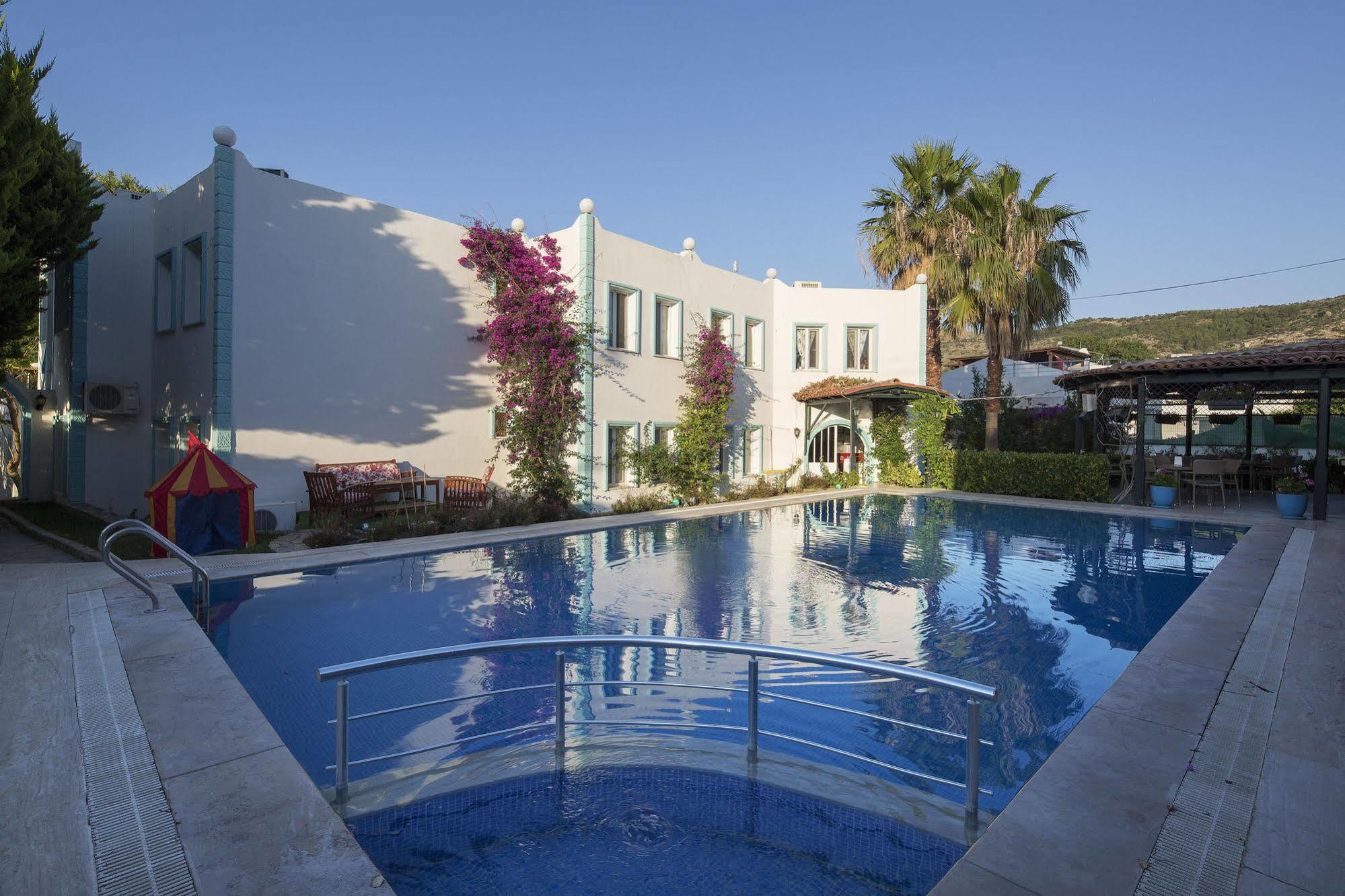 Istanbul Hotel Bodrum 투르크부쿠 외부 사진