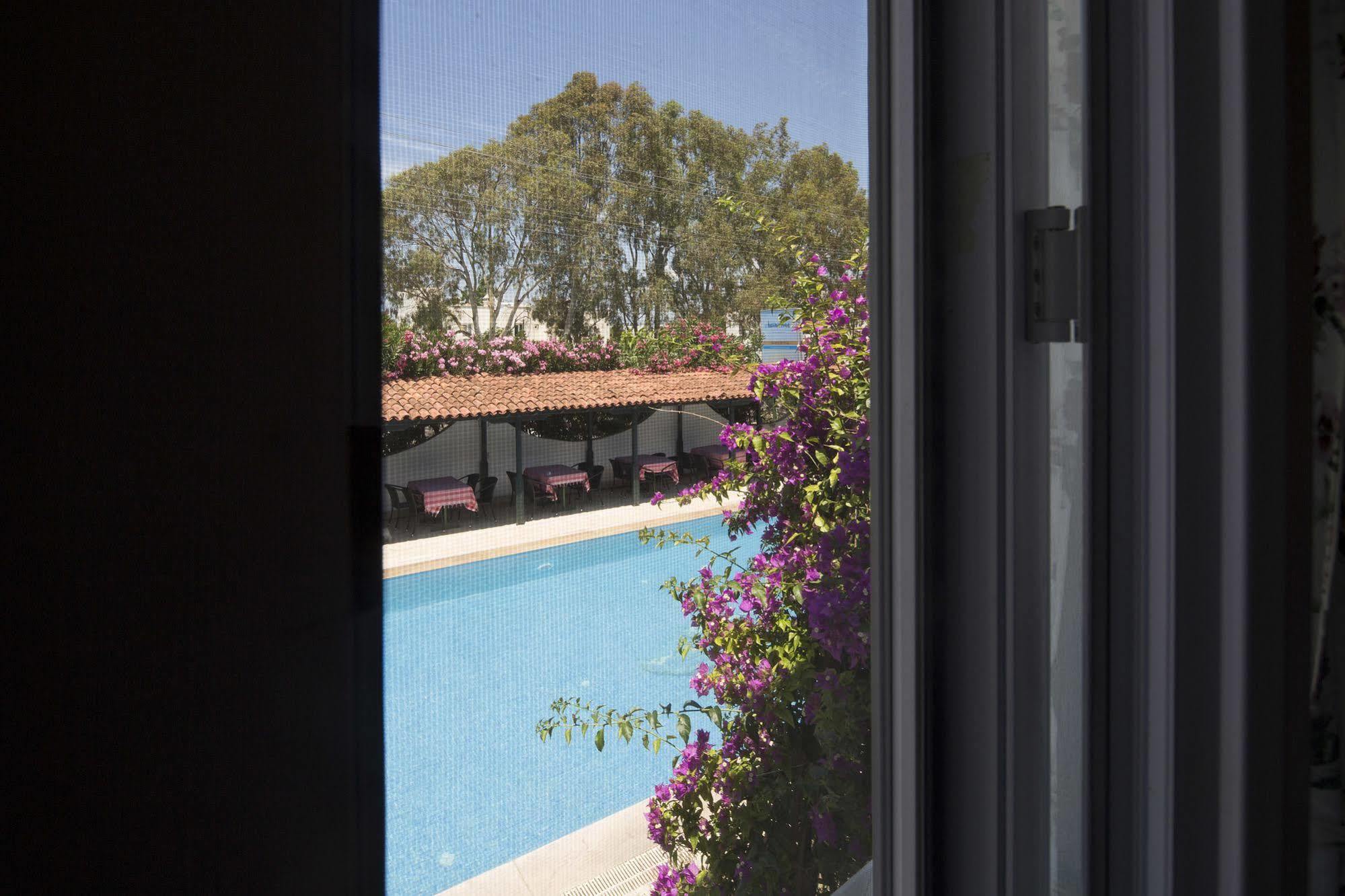 Istanbul Hotel Bodrum 투르크부쿠 외부 사진