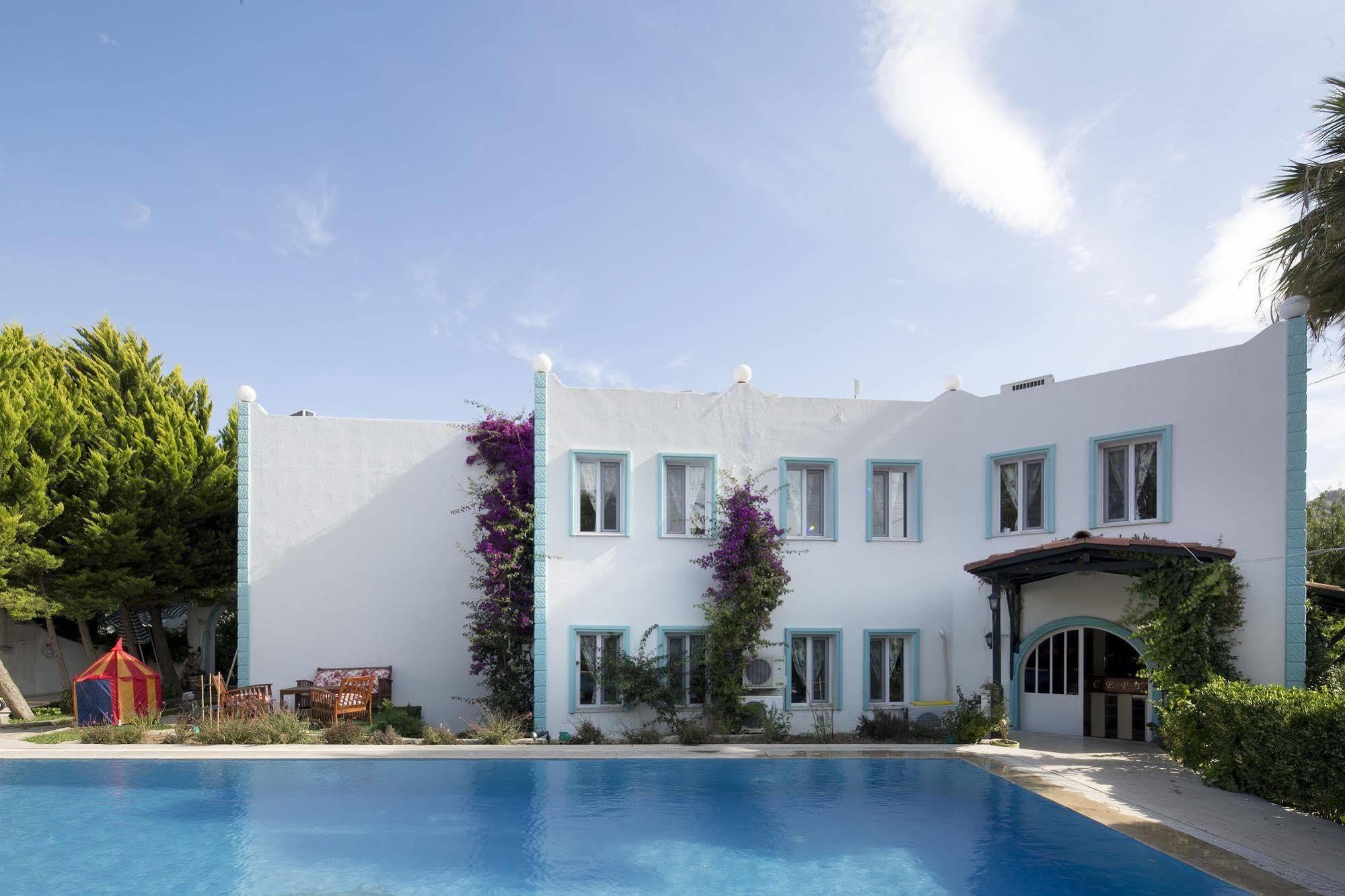 Istanbul Hotel Bodrum 투르크부쿠 외부 사진