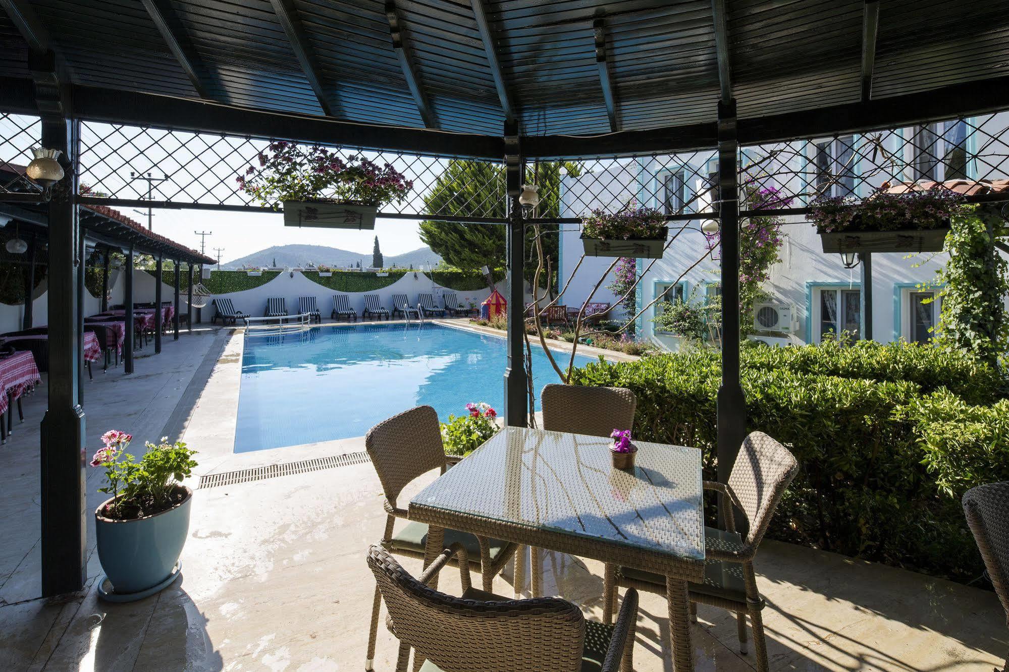 Istanbul Hotel Bodrum 투르크부쿠 외부 사진