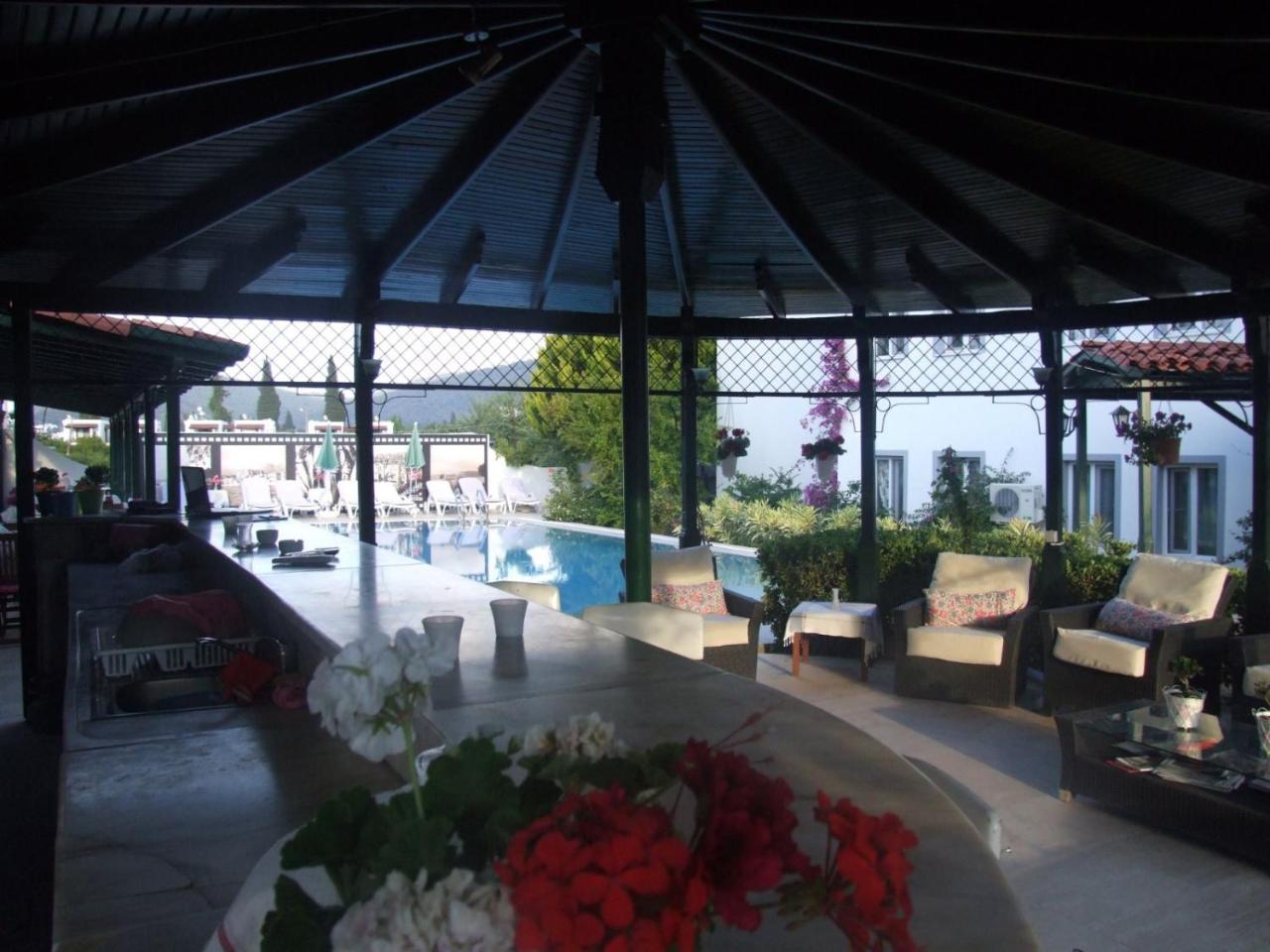 Istanbul Hotel Bodrum 투르크부쿠 외부 사진